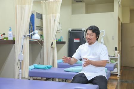 西が丘整骨院 院長